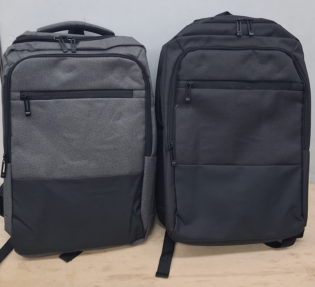 Conjunto de 2 Mochilas de Laptop