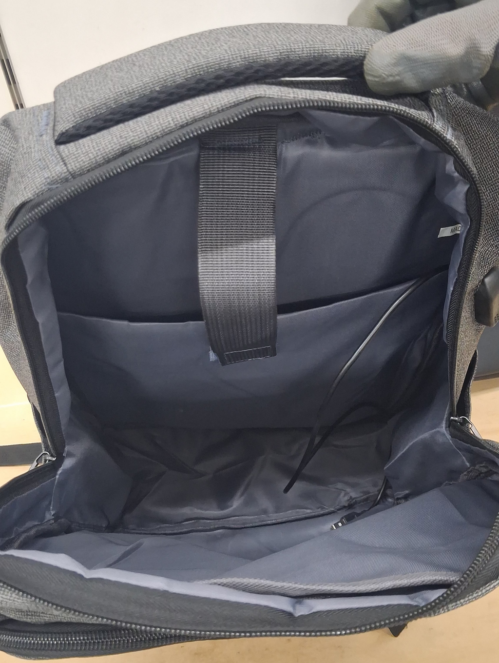 Conjunto de 2 Mochilas de Laptop
